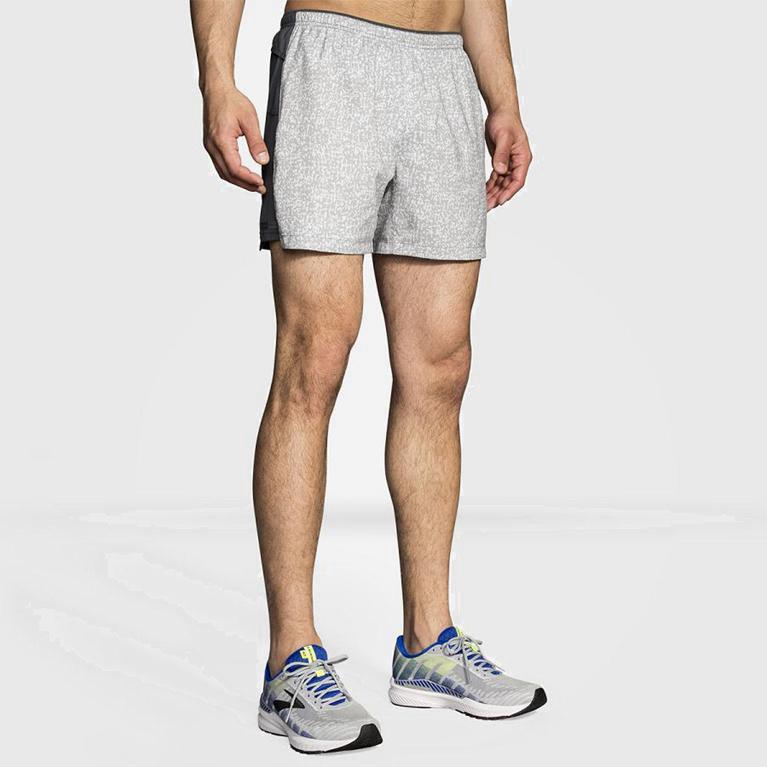 Brooks Sherpa 5 Men's Running Shorts UK Online - White (HYOFI6074)